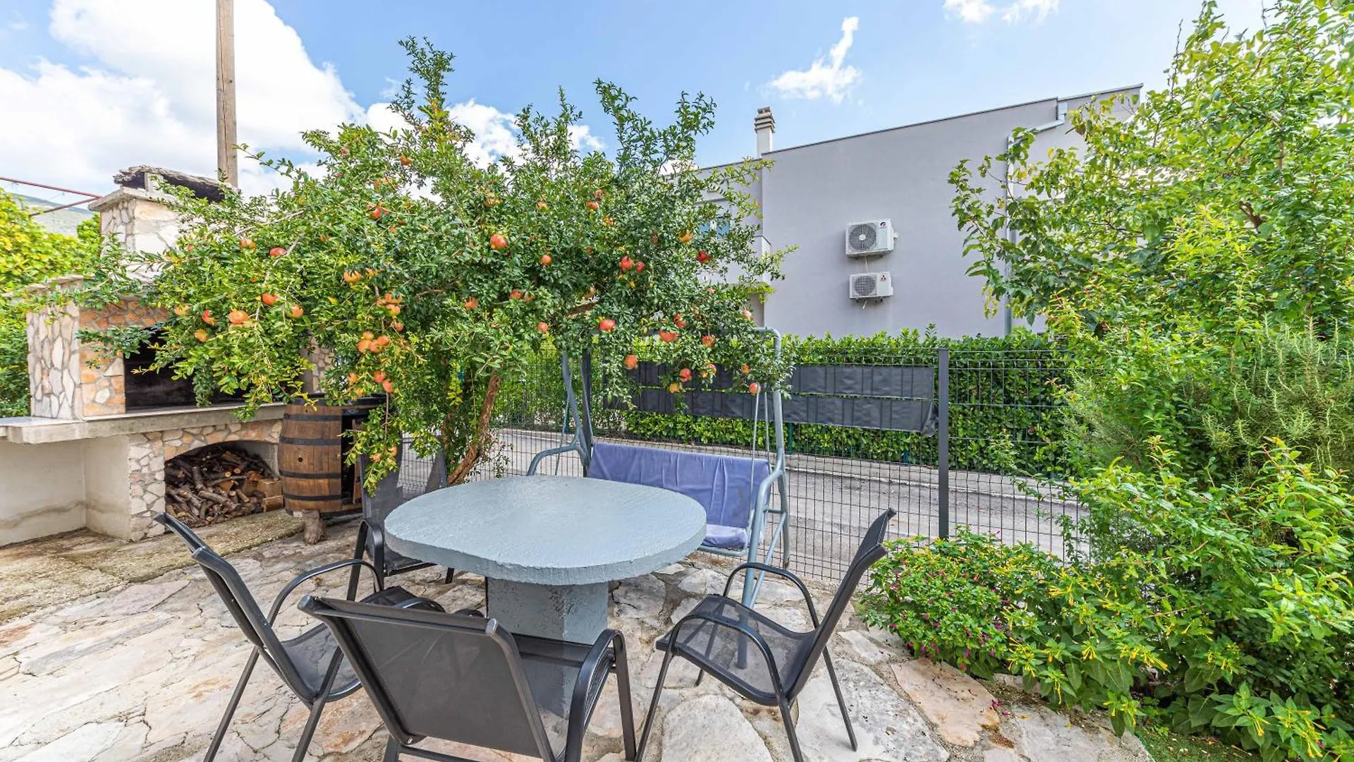Apartman Luci Kastela 0*,  Croatia